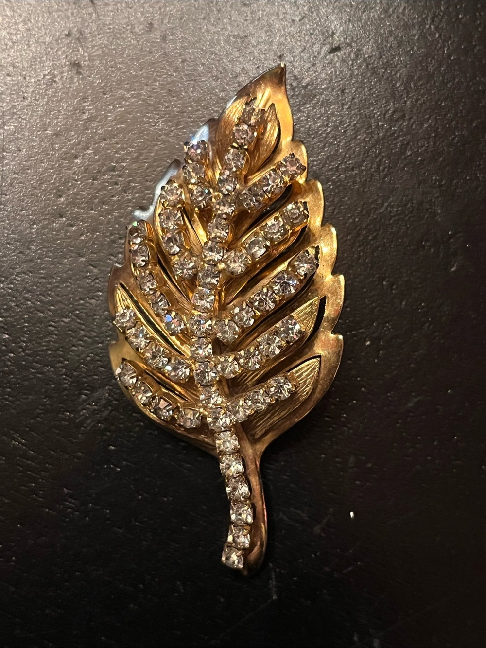 Vintage Gold Leaf Crystal Brooch - Sparkling Leaf Pin